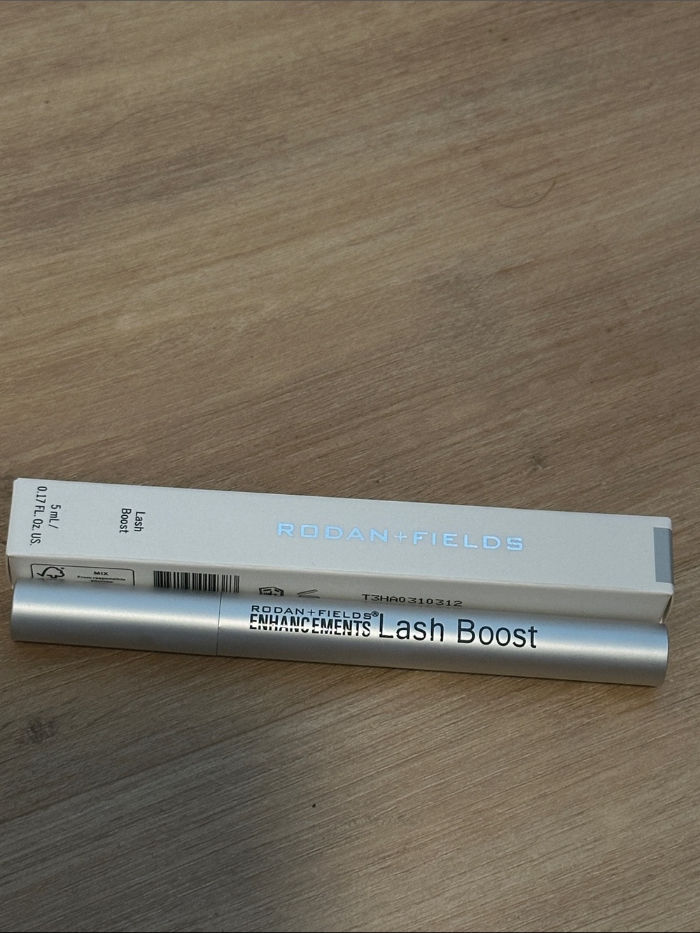 New Rodan + Fields Lash Boost full-size 💖